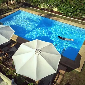https://alona42-resort.hotelspanglao.com